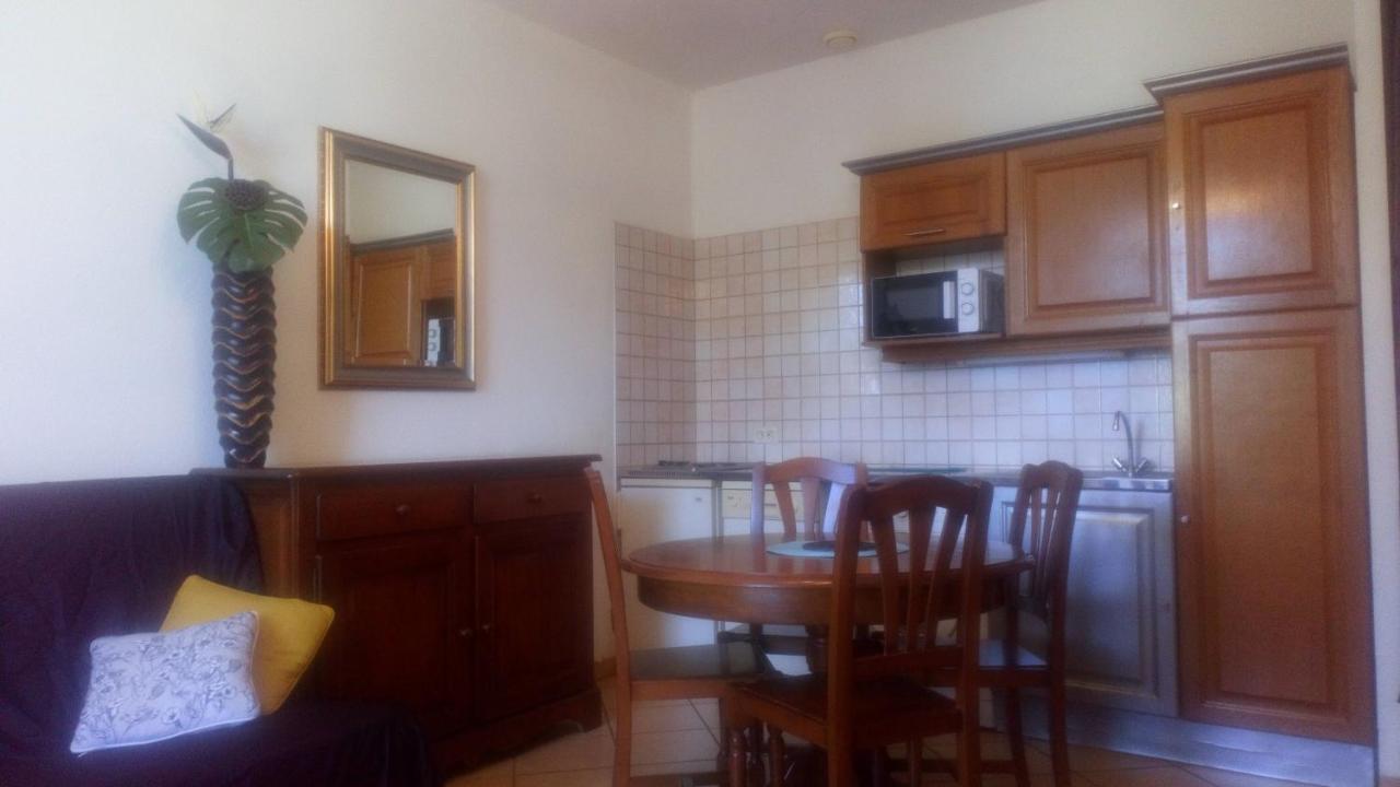 A Luna Rossa Apartment *